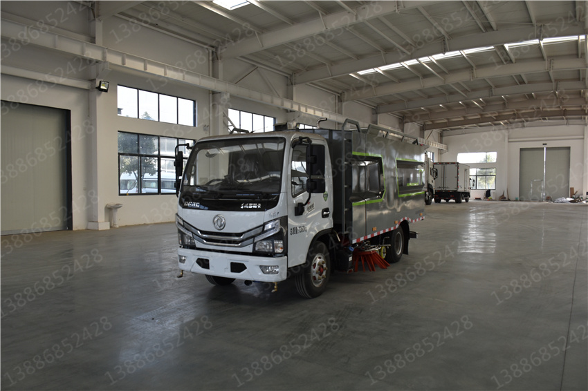 福瑞卡5.5方洗掃車_CLT5071TXSEQ6型洗掃車