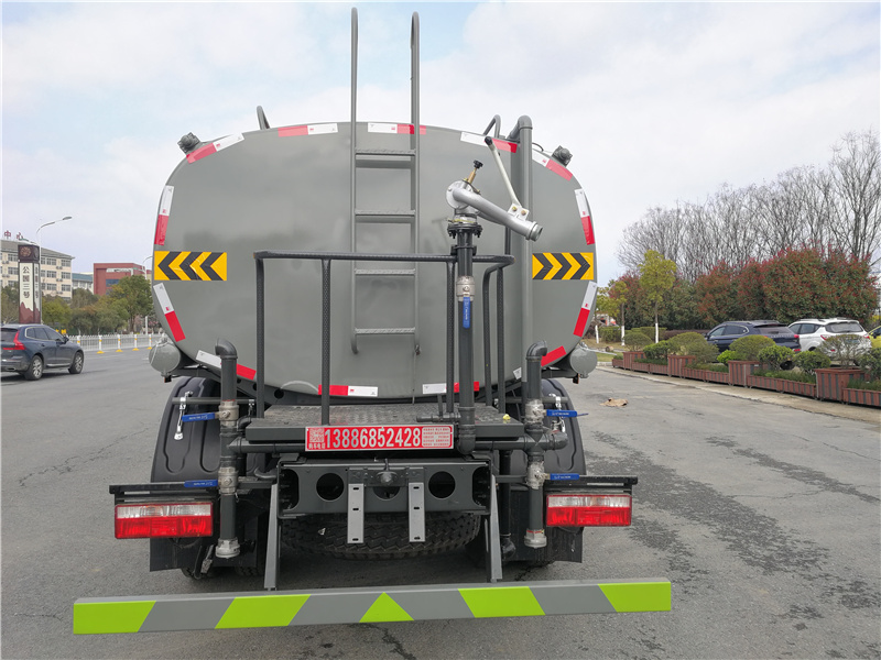 東風D916方抑塵車參數